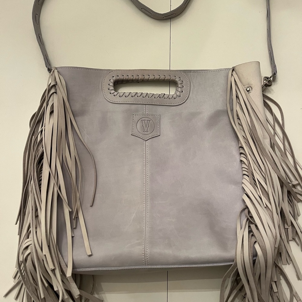 Elegant Fringe Leather Shoulder Bag